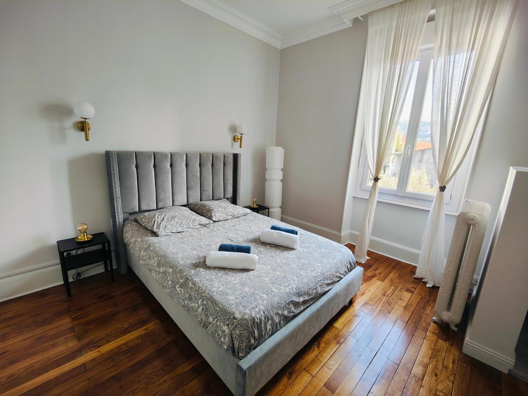 Self-Checkin Town House - Rooms To Rent In A Beautiful Modern Town House - Not A Hotel - Location De Chambres Avec Arrivee En Autonomie - Extra Fee For Sheets And Towels - Private Parking - Check Your Plateform Inbox And Follow Check-In Instructions Saint-Romain-en-Gal Kültér fotó