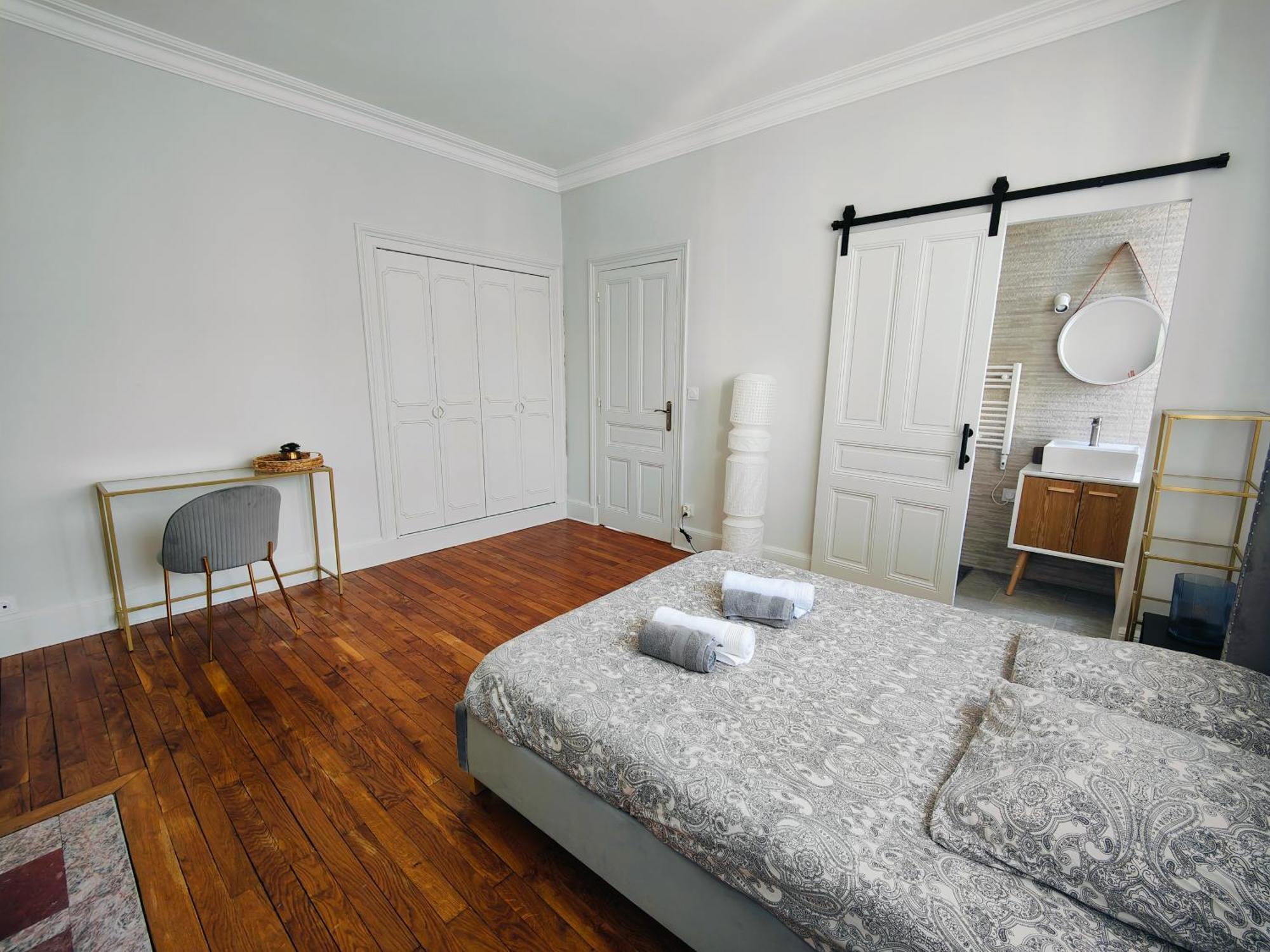 Self-Checkin Town House - Rooms To Rent In A Beautiful Modern Town House - Not A Hotel - Location De Chambres Avec Arrivee En Autonomie - Extra Fee For Sheets And Towels - Private Parking - Check Your Plateform Inbox And Follow Check-In Instructions Saint-Romain-en-Gal Kültér fotó